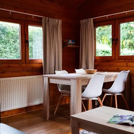 Σπίτι διακοπών Sfeervol Houten Met Omheinde Tuin Op De Veluwe *